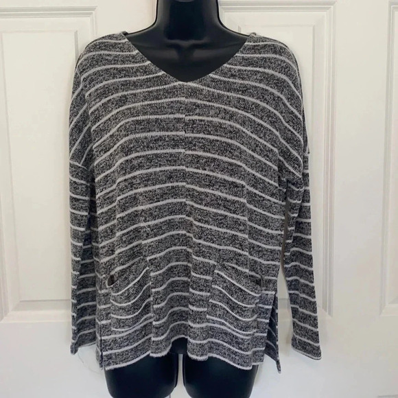 Garage black and white horizontal striped sweater size XS - Picture 1 of 5